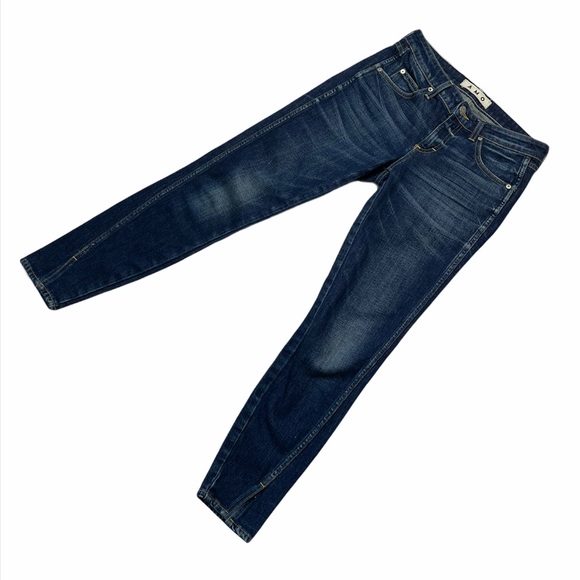 AMO | Twist Split-Cuff Jeans in Dark Vintage - Picture 4 of 7